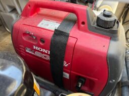 
										2005 SEARAY SUNDECKER270 full									