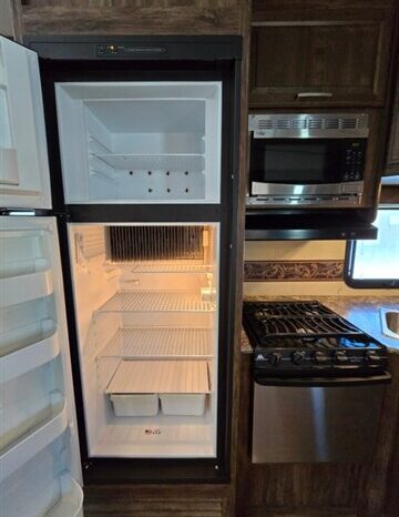 
								2017 Keystone COUGAR 284RDBWE full									