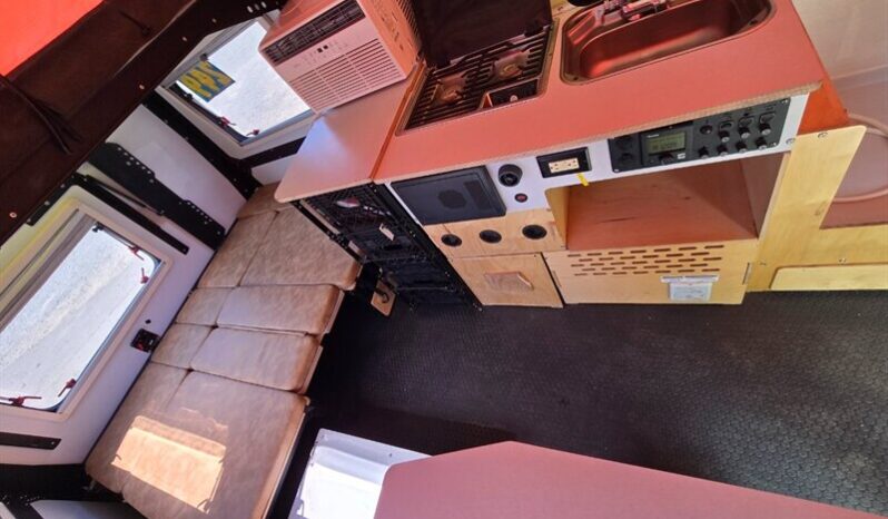 
								2021 TAXA MANTIS OVERLAND full									