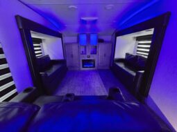 
										2022 Forest River ARCTIC WOLF 3990 SUITE full									