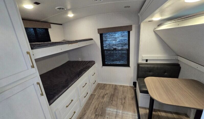 
								2022 Dutchmen ASTORIA 3203BH full									
