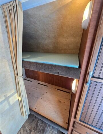 
								2011 Jayco JAYFEATHER X213 full									