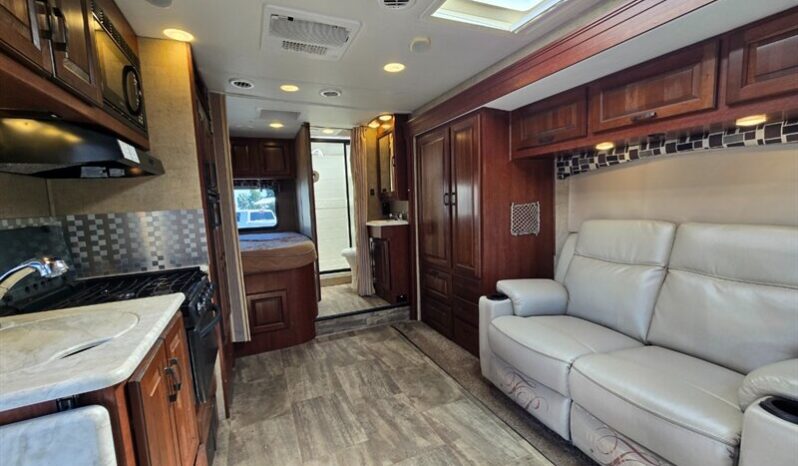 
								2015 Forest River Solera 24S full									