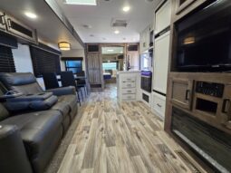 
										2021 VENTURE SPORTTREK 302VRB full									