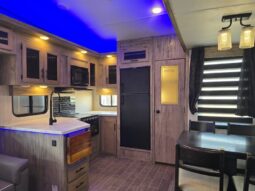 
										2021 Forest River Cherokee Arctic Wolf 271RK full									