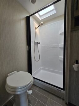 
										2021 Forest River Cherokee Arctic Wolf 271RK full									