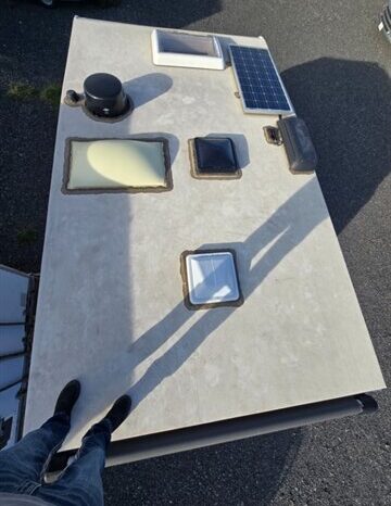 
								2023 ADVENTURER 86FB full									