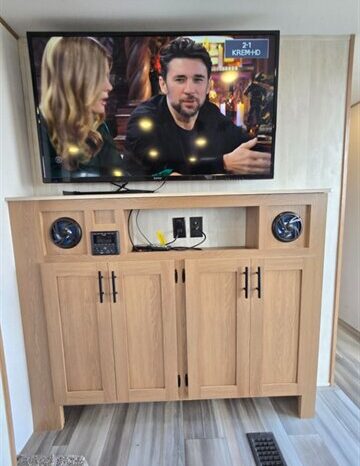 
								2022 Prime Time AVENGER 27RKS full									