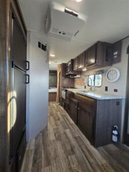 
										2019 Keystone HIDEOUT 21FQWE full									