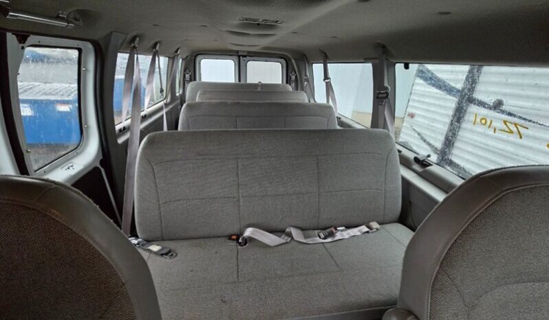 
								2001 Ford E-Series E-350 SD XL full									