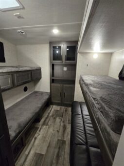 
										2022 CROSSROADS CRUISER AIRE 32BH full									