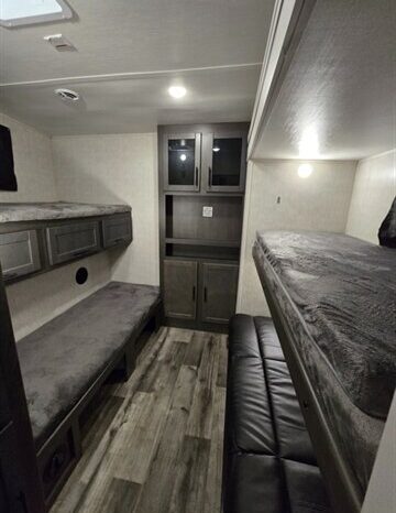 
								2022 CROSSROADS CRUISER AIRE 32BH full									