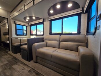 2022 CROSSROADS CRUISER AIRE 32BH