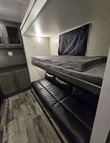 
								2022 CROSSROADS CRUISER AIRE 32BH full									