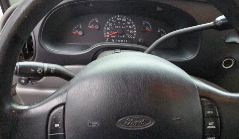 
								2001 Ford E-Series E-350 SD XL full									