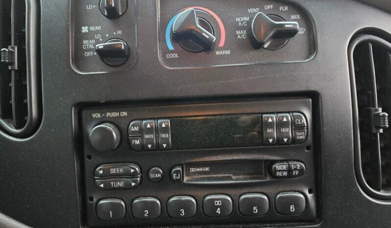 
								2001 Ford E-Series E-350 SD XL full									