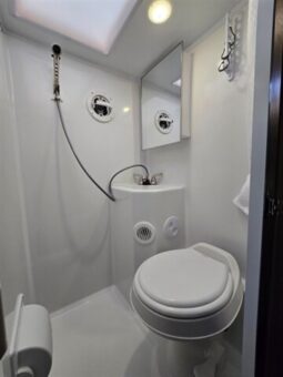 
										2023 ADVENTURER 86FB full									