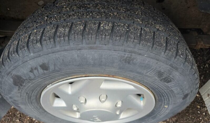 
								2001 Ford E-Series E-350 SD XL full									