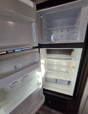 
								2019 Keystone HIDEOUT 21FQWE full									