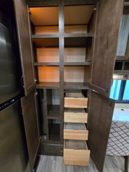 
										2018 Grand Design SOLITUDE ST344GK full									