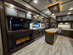 
										2018 Grand Design SOLITUDE ST344GK full									