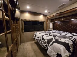
										2017 Keystone Montana 3820FK full									