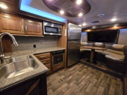 
										2017 Keystone Montana 3820FK full									