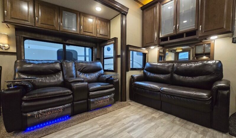 
								2018 Grand Design SOLITUDE ST344GK full									