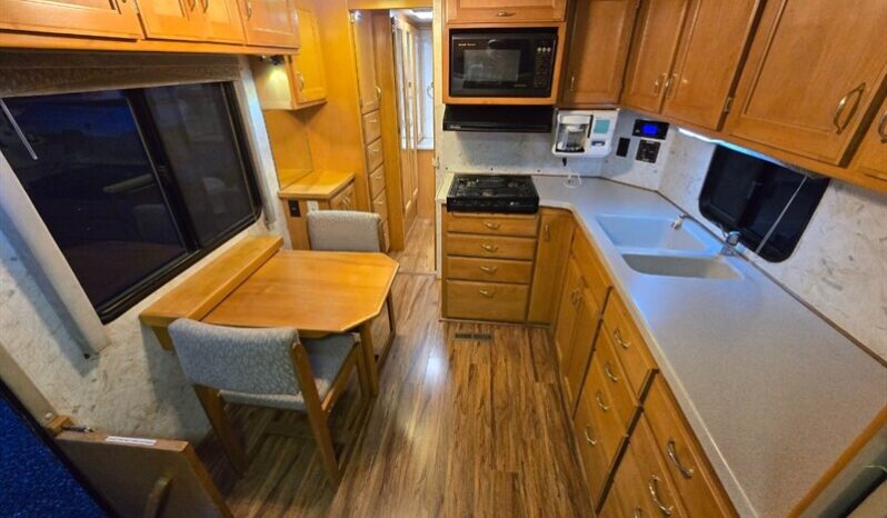 
								1998 Safari TREK 2830 full									