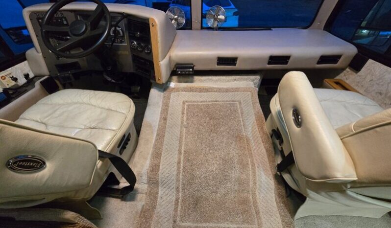 
								1998 Safari TREK 2830 full									