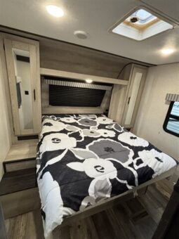 
										2022 K-Z CONNECT 221RBSE full									