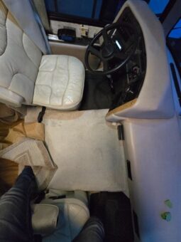 
										1998 Safari TREK 2830 full									