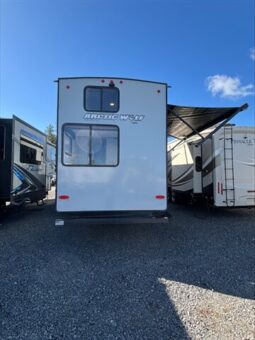 
										2022 Cherokee Arctic Wolf 3770 Limited full									