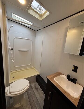 
								2023 Keystone SPRINGDALE 240BH full									