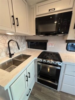 
										2024 Jayco Eagle 295RUCD full									