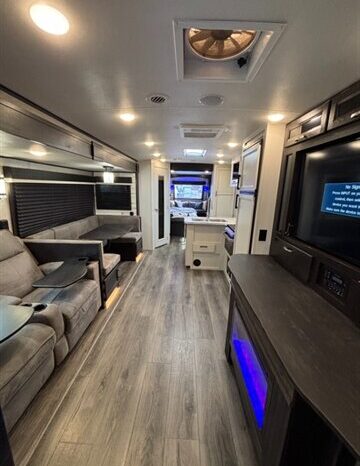 
								2021 Jayco WhiteHawk 32KBS full									