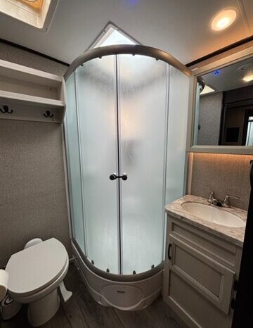 
								2021 Jayco WhiteHawk 32KBS full									