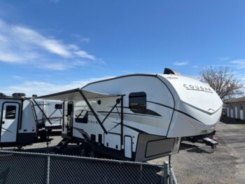 2023 Keystone Cougar