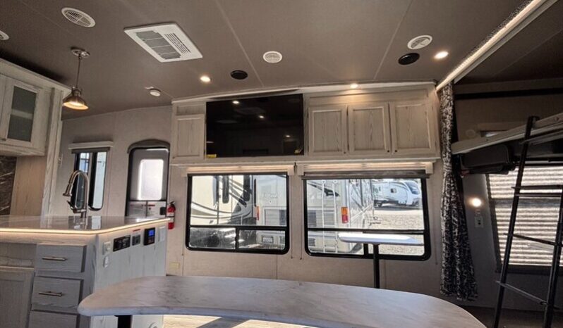 
								2023 Eclipse Iconic 2814SG full									