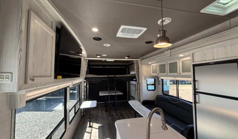 
								2023 Eclipse Iconic 2814SG full									