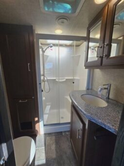 
										2016 Keystone fuzion fz371 full									