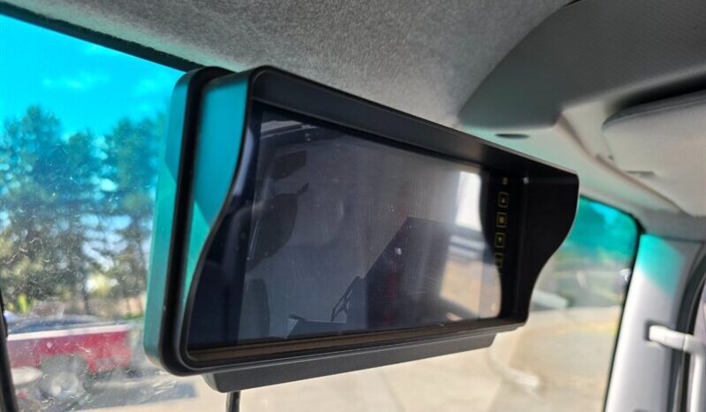 
								2022 Isuzu NRR full									