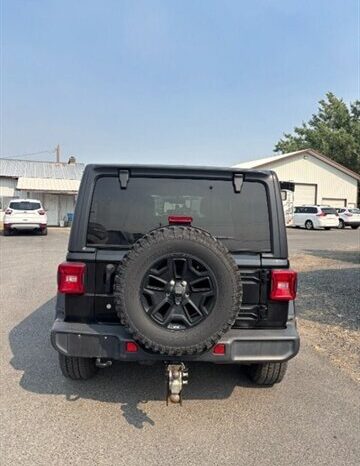 
								2018 Jeep Wrangler Unlimited Sahara full									