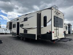 
										2019 Keystone Cougar 368MBI full									