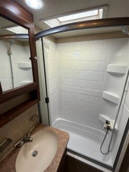 
										2013 Forest River Flagstaff Lite 830RBSS full									