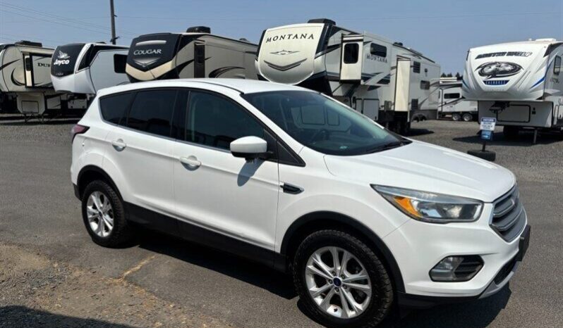 
								2017 Ford Escape SE full									