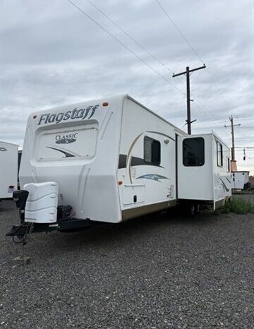 
								2013 Forest River Flagstaff Lite 830RBSS full									