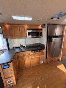 
										2006 Bigfoot 35LX full									