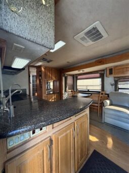 
										2006 Bigfoot 35LX full									