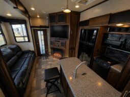 
										2016 Keystone fuzion fz371 full									